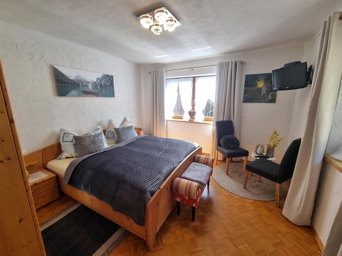 Large Detached Holiday Home In Muhr Kültér fotó